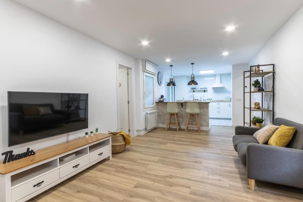 Apt In The Old Town With Cool Terrace!! Private Parking Bilbau Exterior foto